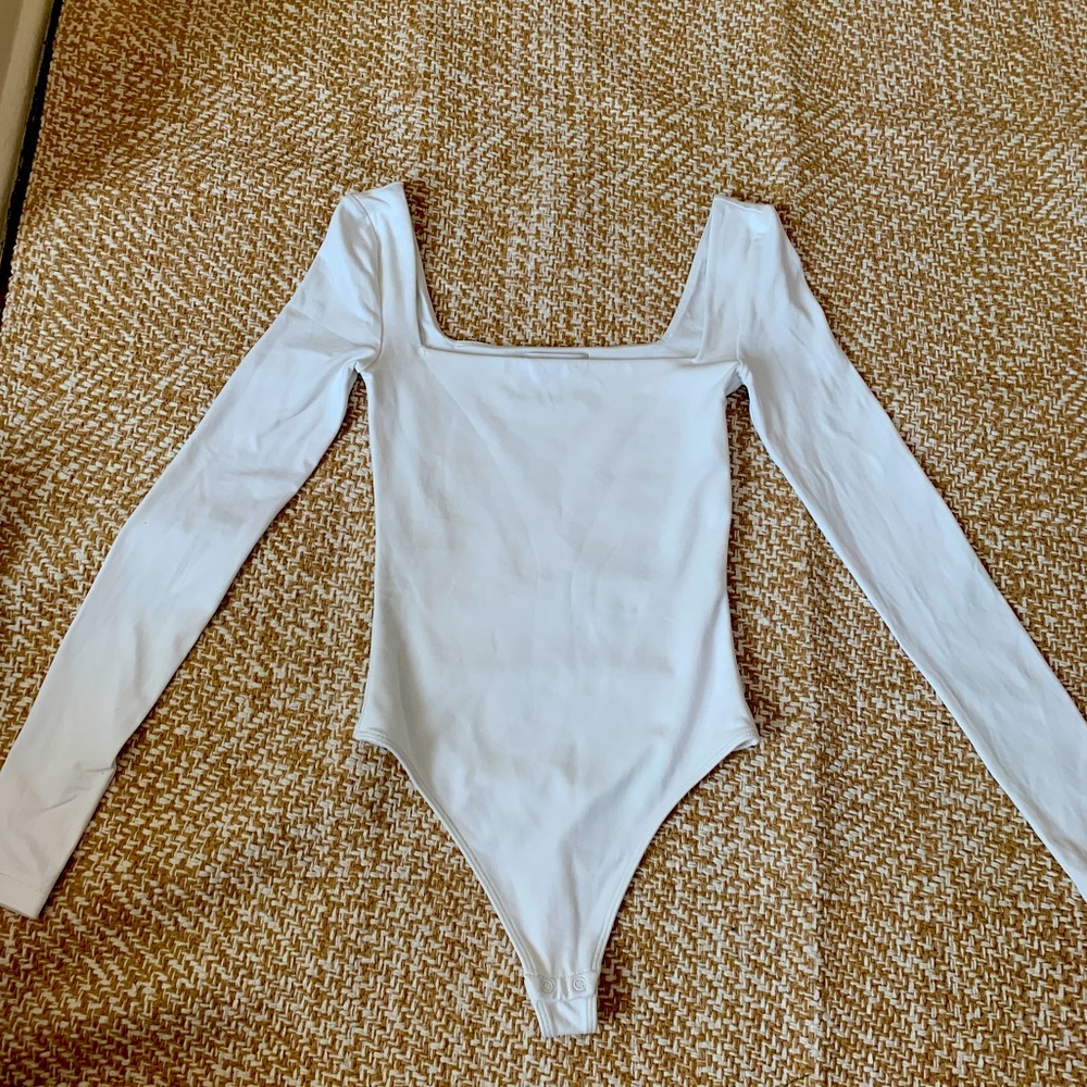Aritzia Square neck bodysuit (babaton)
